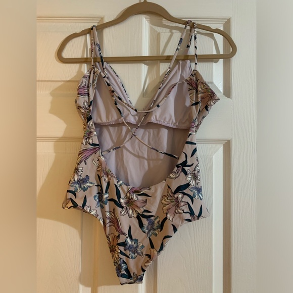 O’Neill Darlene Purple Floral One Piece Swimsuit - Size Medium - Picture 4 of 6